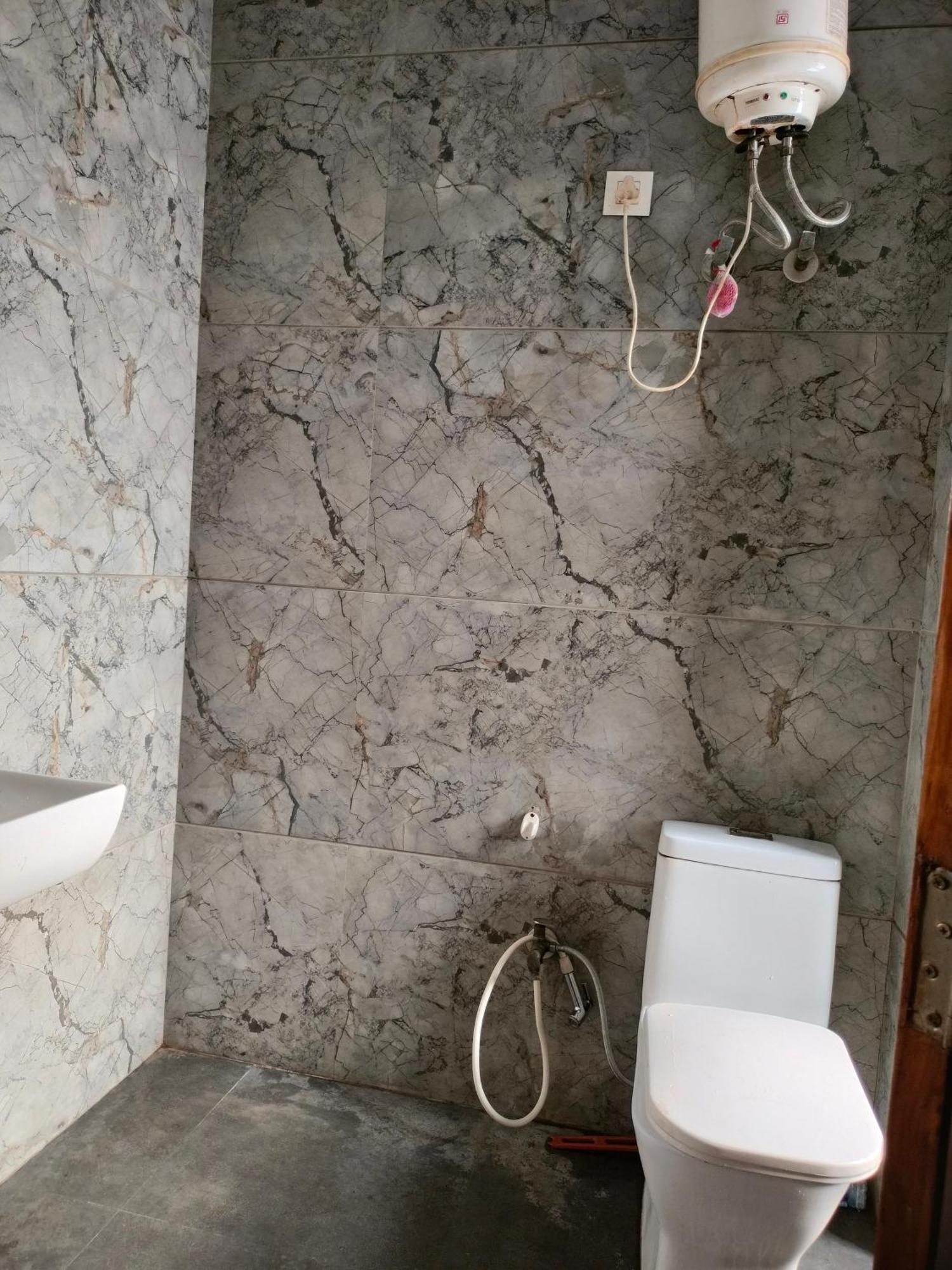 Super Residency -- Near Nizamuddin Railway Station * New Delhi