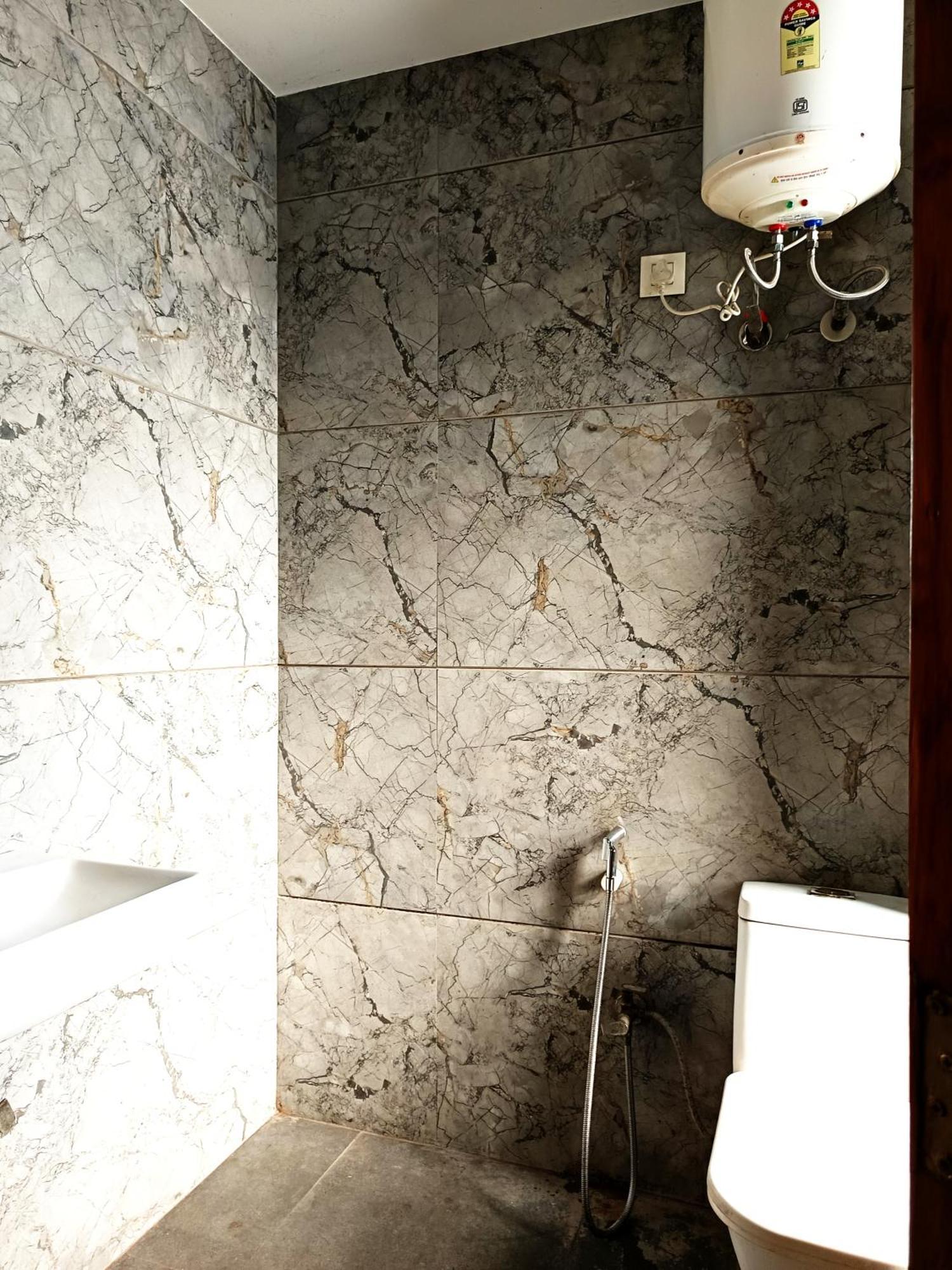 Super Residency -- Near Nizamuddin Railway Station