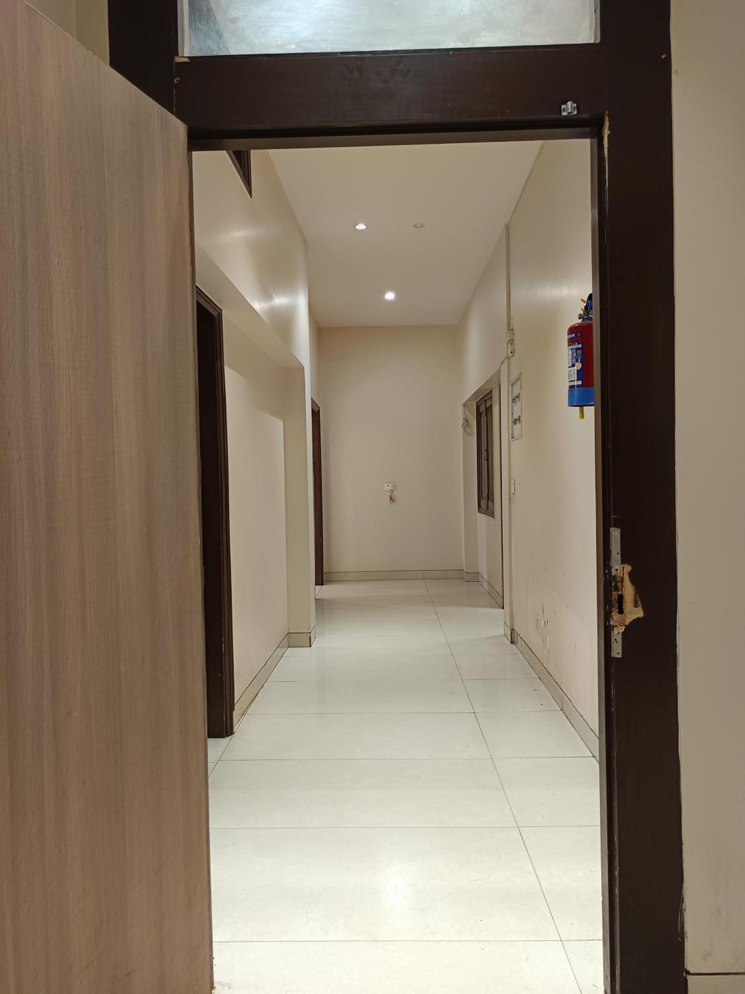 Super Residency -- Near Nizamuddin Railway Station *