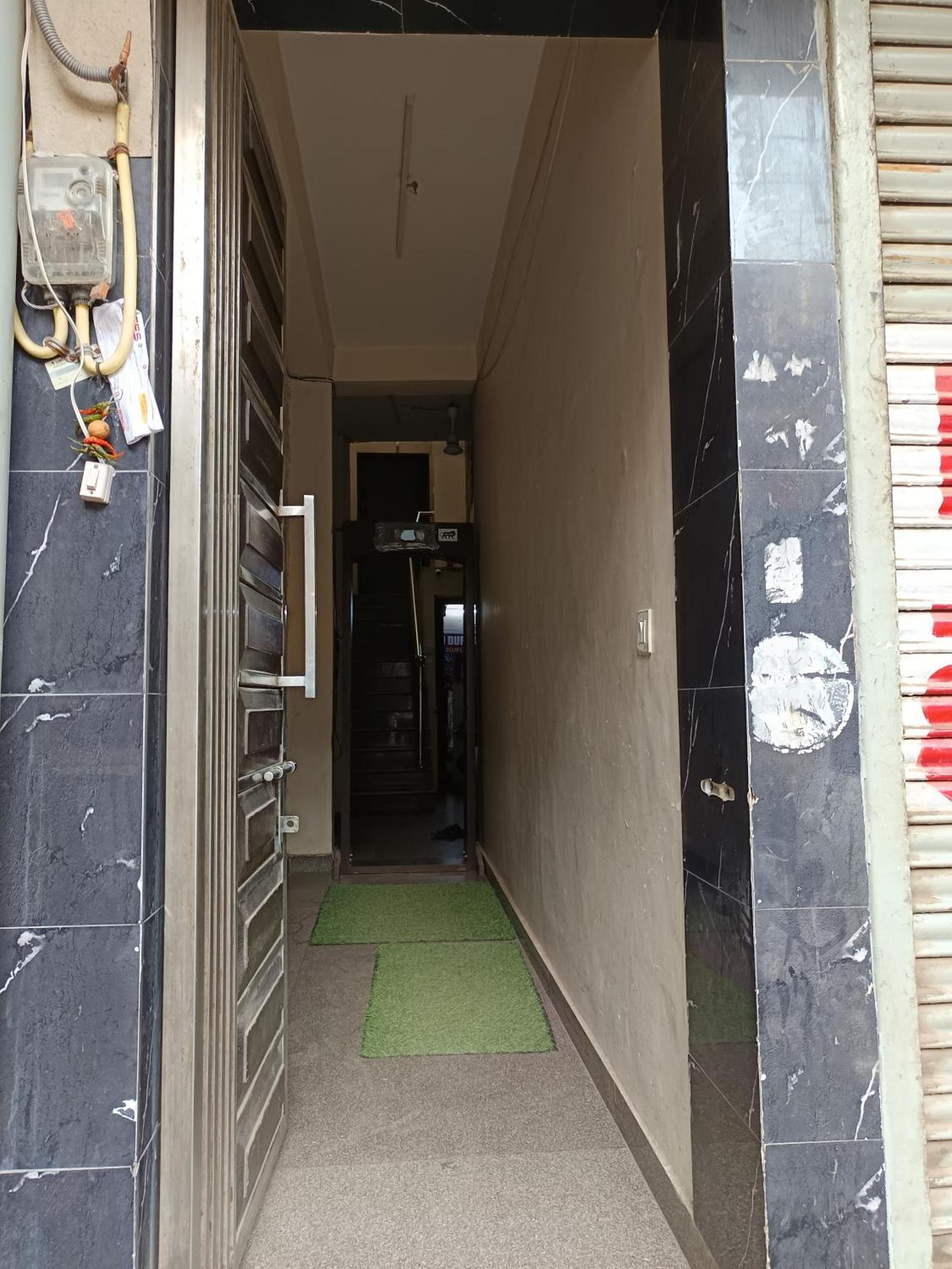 Homestay Super Residency -- Near Nizamuddin Railway Station
