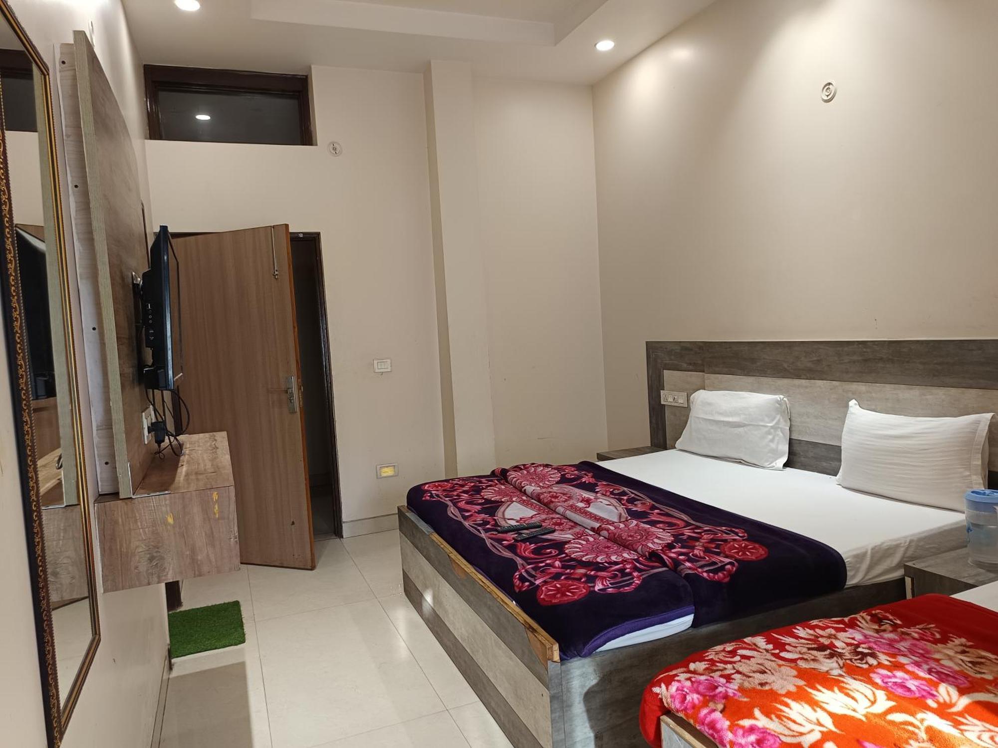 Super Residency -- Near Nizamuddin Railway Station * New Delhi